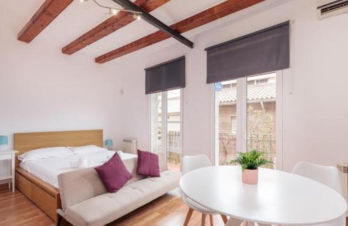 Sants Apartment | Spacious doubleroom apartment at Sants