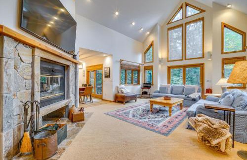 West Dover House | Spacious Dover Refuge about 5 Mi to Mount Snow!