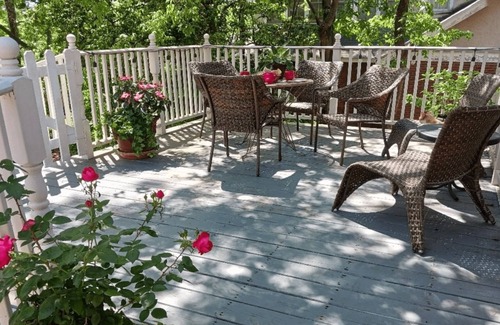 Downtown Little Rock Cabin | Spacious Downtown Cottage with Roof-Top Patio