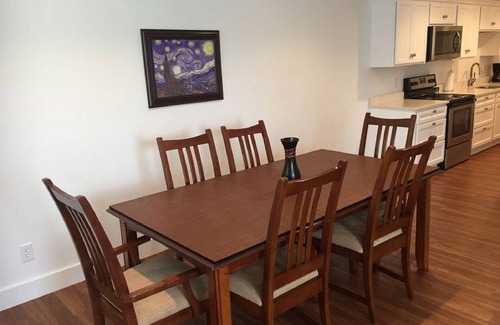 Bloomington Condo | Spacious downtown delight, campus access