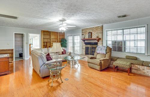 Montgomery House | Spacious Downtown Montgomery Home with Yard, Patio!