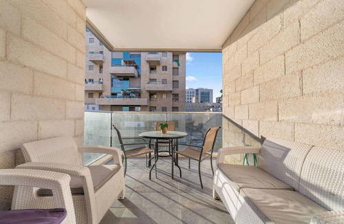 Jerusalem City Centre Apartment | Spacious Downtown Retreat with Terrace and Parking