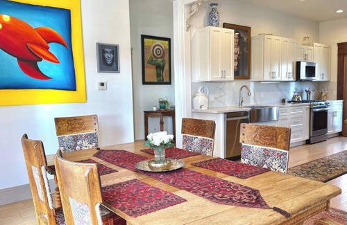 Arcata Apartment | Spacious Downtown Spot-Sleeps 8!