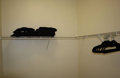 Market East District Apartment | Spacious downtown Indy Apt.2Rm Free Parking