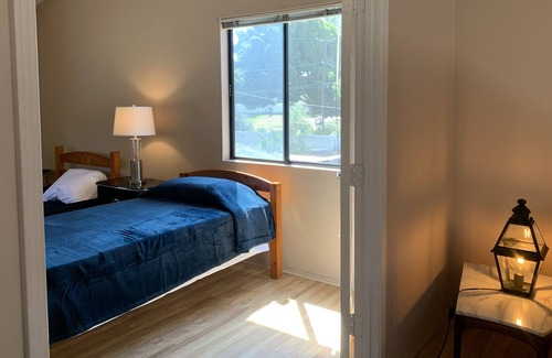 Old Town Camarillo House | Spacious enjoyable Camarillo house in Old Town-1 mile from the Camarillo Outlets