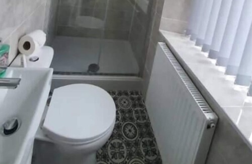 Burnley House | Spacious Ensuite Double Room-4 Burnley CityCentre