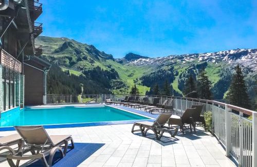 Flaine Apartment | Spacious Family 2-bed, 2-bath with parking, private piste