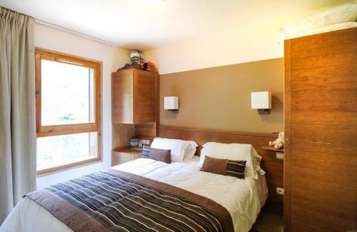 Flaine Apartment | Spacious Family 2-bed, 2-bath with parking, private piste