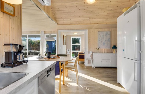 Hesselager House | Spacious, family-friendly cottage in a quiet location close to the beautiful sandy beach.