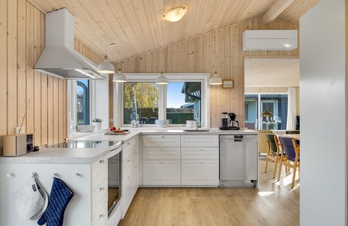 Hesselager House | Spacious, family-friendly cottage in a quiet location close to the beautiful sandy beach.