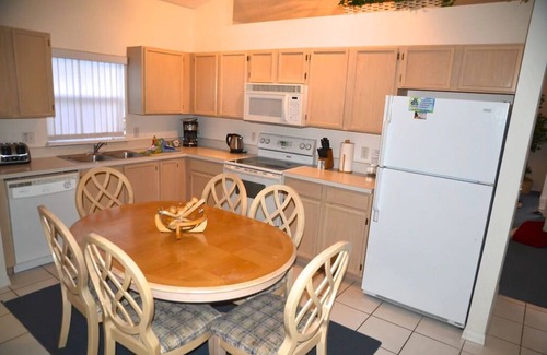 Clear Creek Villa | Spacious & family friendly Lakeside Villa with pool & spa