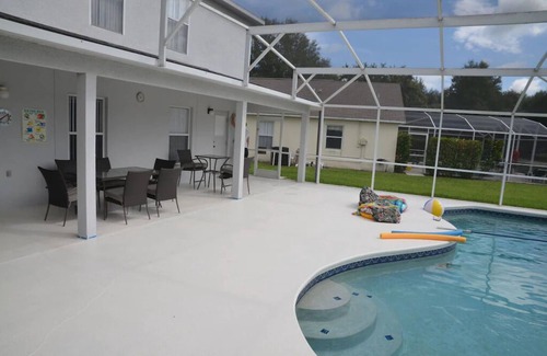 Clear Creek Villa | Spacious & family friendly Lakeside Villa with pool & spa
