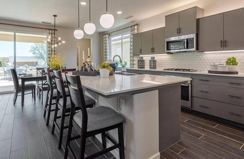 Raisin House | Spacious, Family-friendly, Modern 4bd, 3.5bath Home