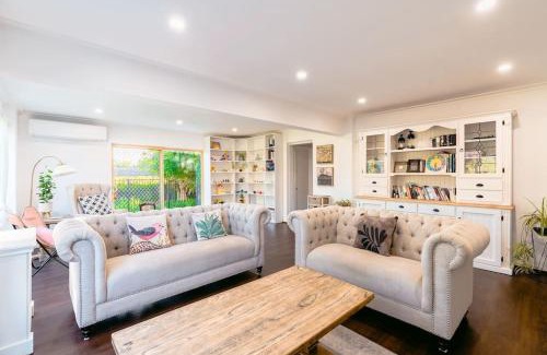 Wheelers Hill House | Spacious Family Home in the heart of Wheelers Hill