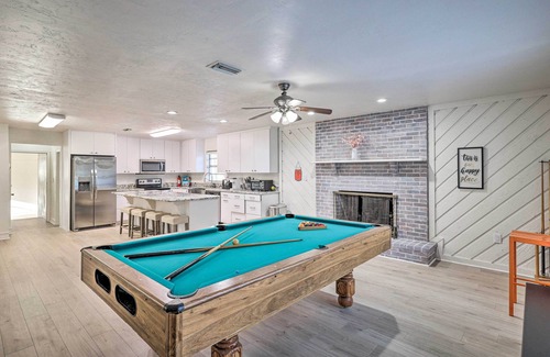Gainesville House | Spacious Family Home w/Backyard in Gainesville!