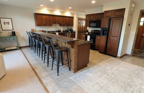 Bretton Woods House | Spacious Family Home, Guest-Loved Kitchen, Slope & Notch Views, Game Room, AC