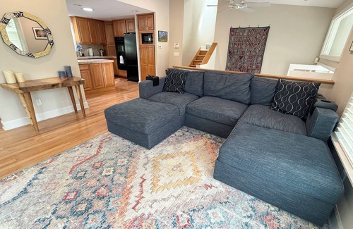 Baseline Sub House | Spacious Family Home with Theater, Yard; near trails, Pearl, CU in heart of BoCo