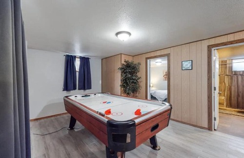 Dupont House | Spacious family home with Hockey Table & Huge Yard Escape