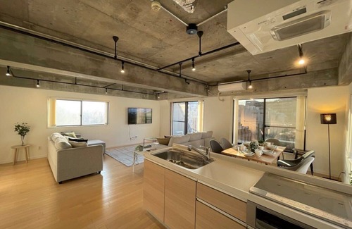Hiroshima City Centre Apartment | Spacious Family apartment next to Peace Park