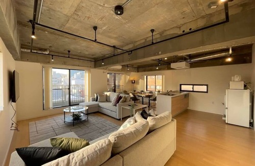 Hiroshima City Centre Apartment | Spacious Family apartment next to Peace Park