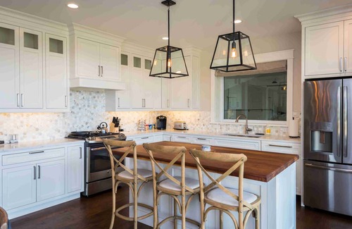 Harbor Springs House | Spacious Family Home Overlooking Little Traverse Bay