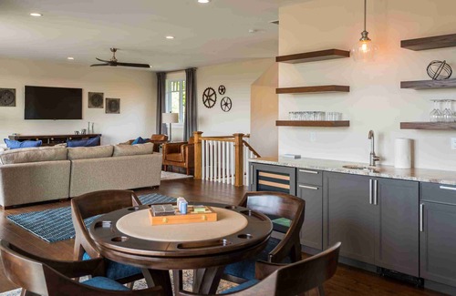 Harbor Springs House | Spacious Family Home Overlooking Little Traverse Bay