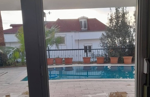 Kargicak Apartment | Spacious Flat with Pool and Balcony in Alanya