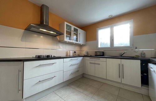 Le Grand-Village-Plage House | Spacious Family House w/Spa, Near Beach, Sleeps 10 - Le Grand-Village-Plage