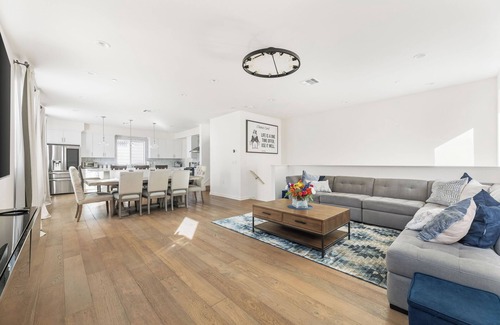 Northridge House | Spacious Furnished 3 Bedroom Home & Office - By Porto's and Extremely Walkable