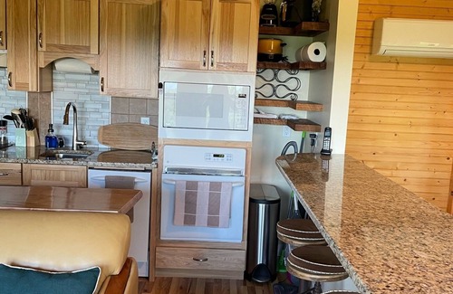 Brevard Apartment | Spacious garage apartment with views of Pisgah Mountain and Blue Ridge Mountains