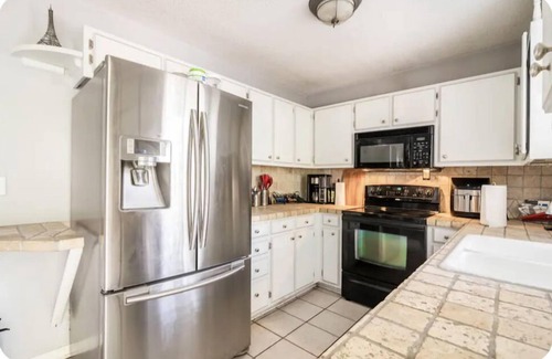 Huntersville House | Spacious Gem: Stay at CoupeDe Huntersville Your 4bd 2.5baHome Away From Home