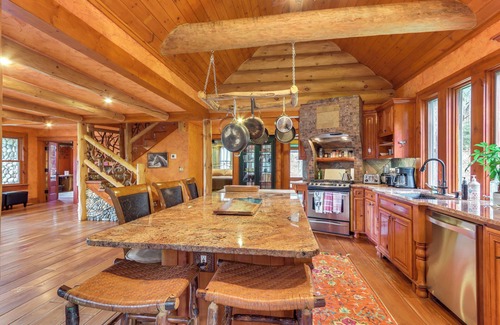 Suches House | Spacious Georgia Escape: Patio w/Stunning Views!