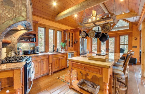 Suches House | Spacious Georgia Escape: Patio w/Stunning Views!