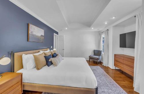 Salemtown House | Spacious Germantown Home for Groups