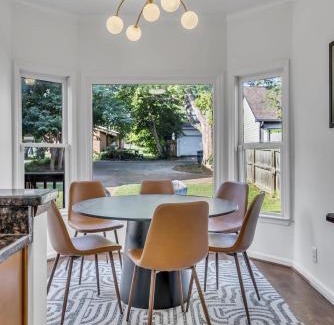 Salemtown House | Spacious Germantown Home for Groups