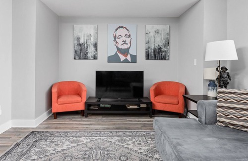Near Northside House | Spacious Getaway for your Gen Con Group!