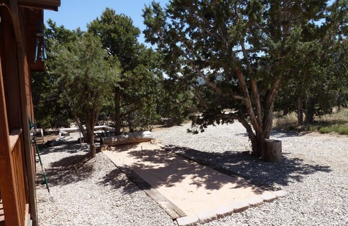 Newcastle House | SPACIOUS! GORGEOUS COUNTRY HOME TUCKED IN FOOTHILLS ON 3 ACRES! GREAT LOCATION!