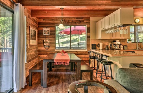 Groveland Cabin | Spacious Groveland Cabin w/Wraparound Deck!