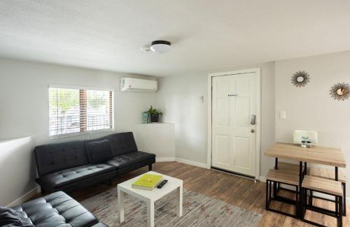 Bankers Hill Apartment | Spacious Guest Suite Amazing Location