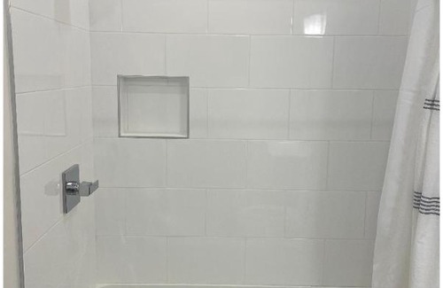 Northern Liberties House | Spacious Guest Suite - Private Entrance From Street