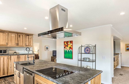 Hermosa House | Spacious Hermosa House w/ Black Hills View