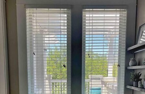 West University Apartment | Spacious Historic 3 bedroom 2 bath w/balconies
