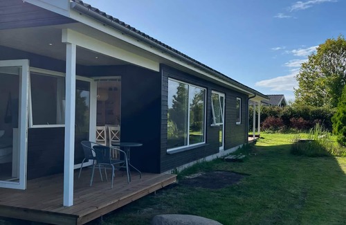 Bog By House | Spacious holiday home on Bogø