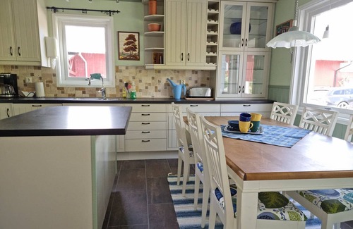 Ellos Ski Chalet | Spacious holiday home near Hälleviksstrand, perfect for families | SE09105