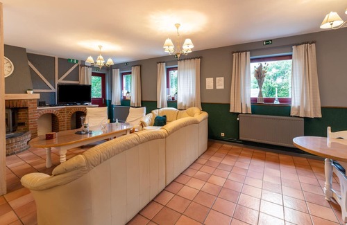 Trois-Ponts House | Spacious holiday in Wanne with garden