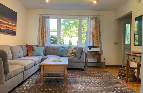 New North End House | Spacious home for your visit to Burlington!