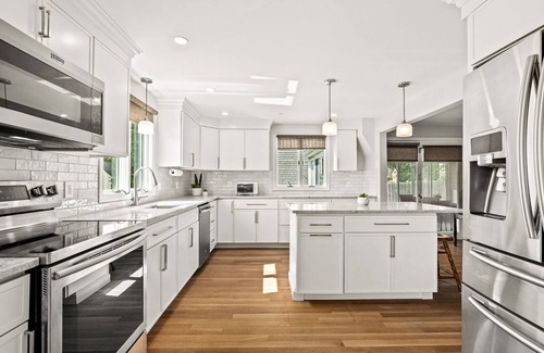 Bonnet Shores House | Spacious Home in Bonnet Shores with an Attached In-Law - Private Neighborhood Beach
