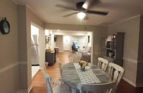 Newnan House | Spacious home in Historic Newnan