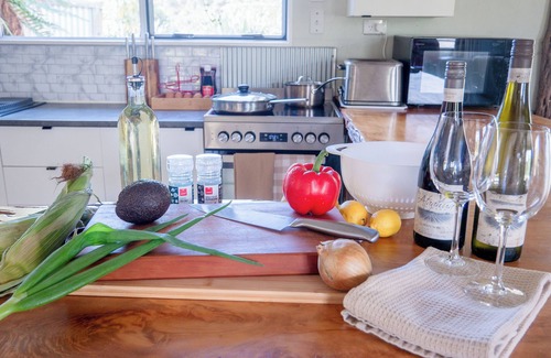 Okarito House | Spacious home in Okarito Brown Kiwi sanctuary, 15min drive to Glacier & Beach