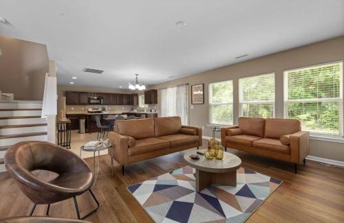 Southeast Raleigh House | Spacious Home, Large Groups, 5mi from DT Raleigh!
